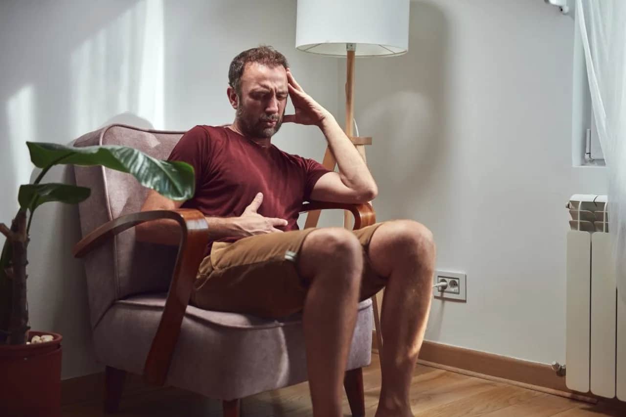 Objawy grzybicy jelita: Jak rozpoznać kandydozę i uniknąć problemów